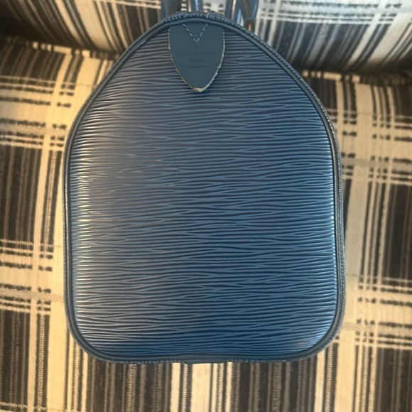 Louis Vuitton Epi Speedy 25 - Picture 9 of 17